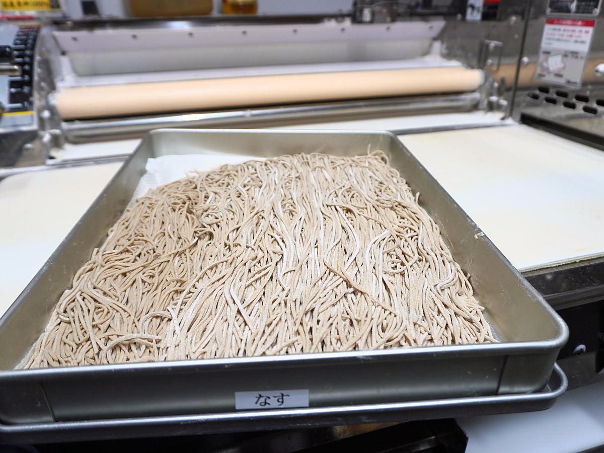 自家製の十割蕎麦